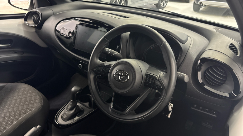 Toyota Aygo X 1.0 VVT-i Edge 5dr Auto Petrol Hatchback